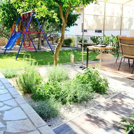 Mit Grill- Terrasse Und Garten By Interhome 아파트 *