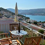 Appartamento Mit Grill- Terrasse Und Garten By Interhome Traù