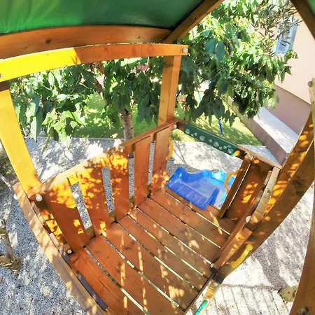 Mit Grill- Terrasse Und Garten By Interhome *