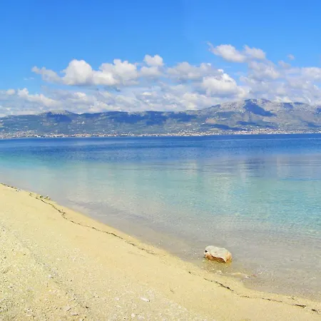 Mit Grill- Terrasse Und Garten By Interhome Trogir