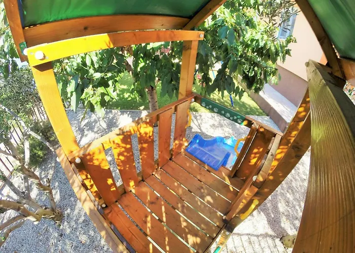 Mit Grill- Terrasse Und Garten By Interhome *