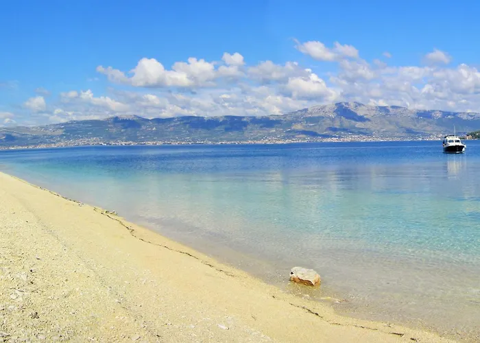 Mit Grill- Terrasse Und Garten By Interhome Trogir