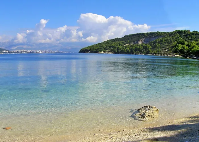 Mit Grill- Terrasse Und Garten By Interhome