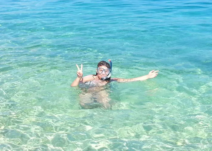 Apartment Mit Grill- Terrasse Und Garten By Interhome